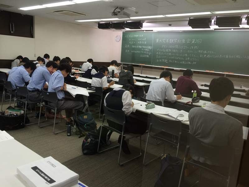 文系数学勉強会　テスト様子