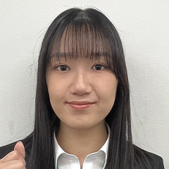 川端　愛菜 さん　法政大学　法学部　法律学科