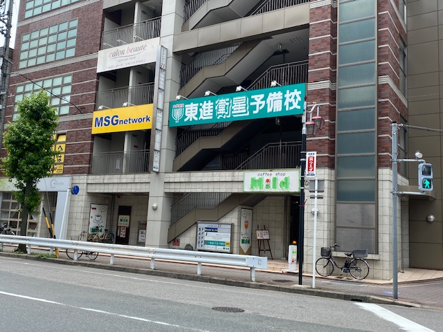 校舎外観