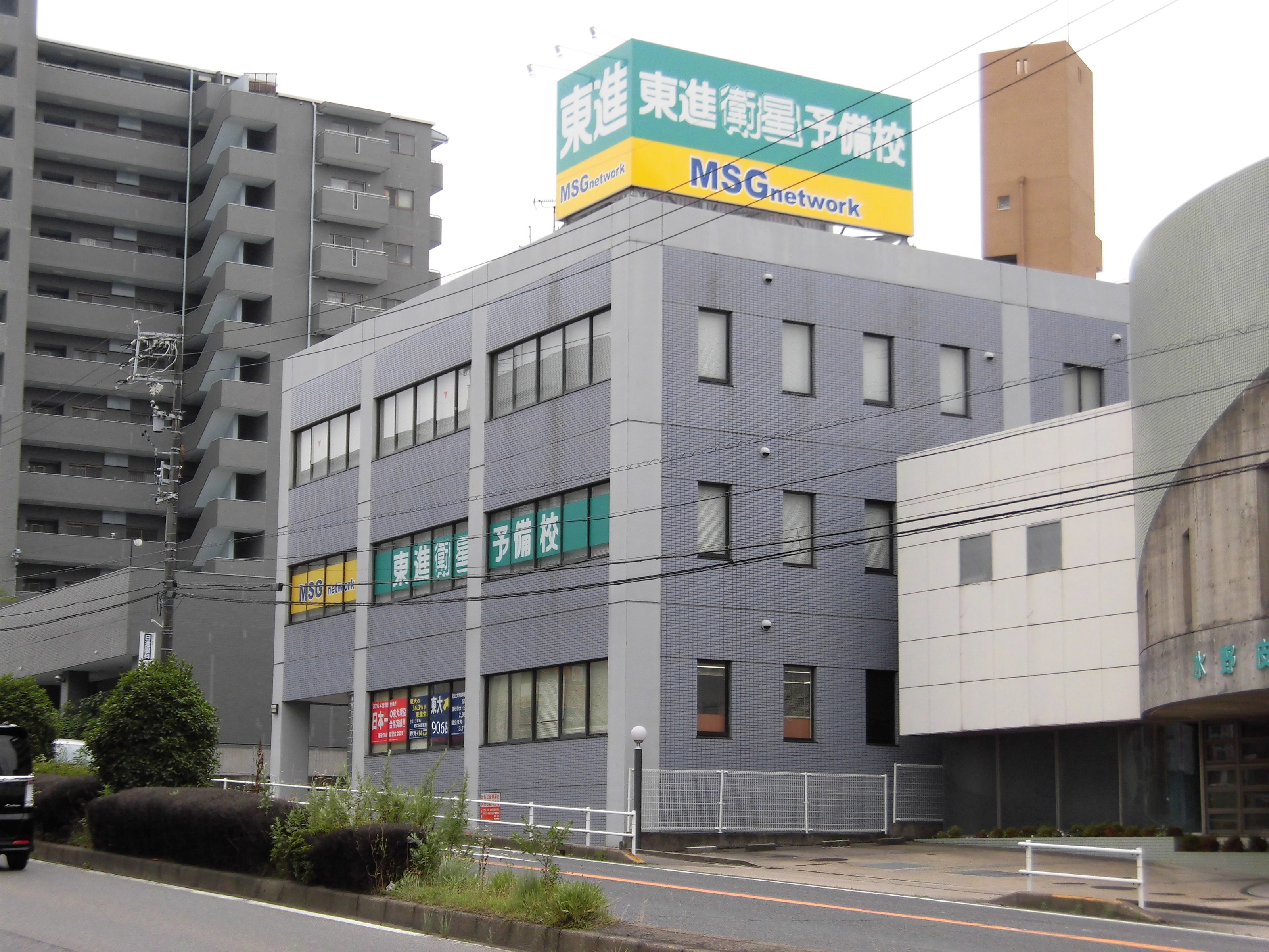 校舎外観