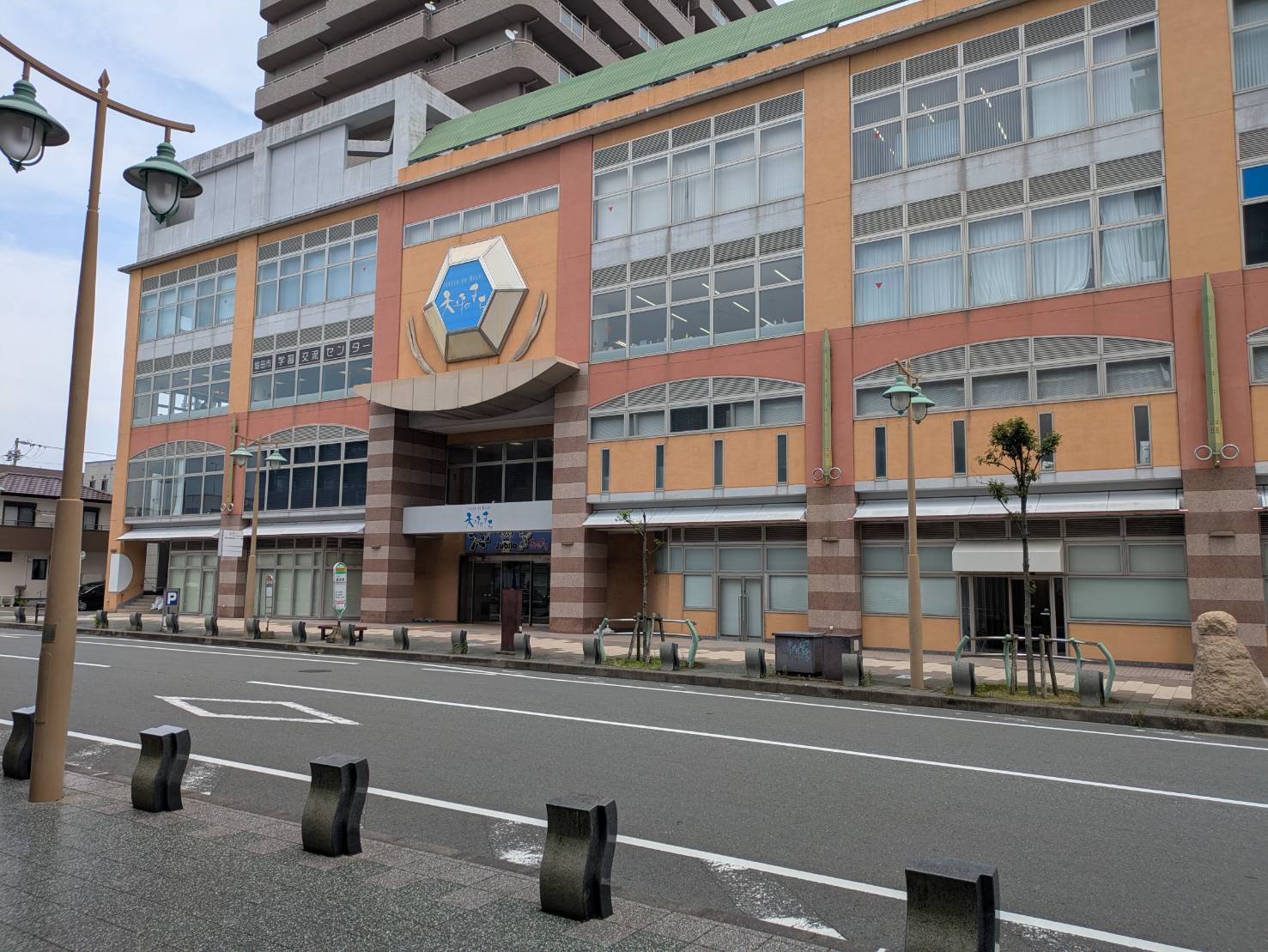 校舎外観