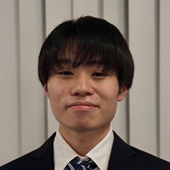 上中　理央 くん　上智大学　文学部