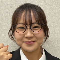 六本木　咲希 さん　明治大学　情報コミュニケーション学部