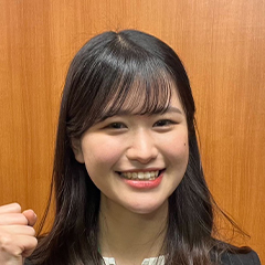 陳　沢美 さん　明治大学　商学部