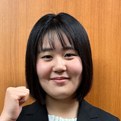 三保　夏希 さん　法政大学　経営学部