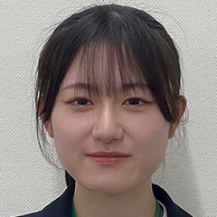 高橋　麻夏 さん　青山学院大学　文学部