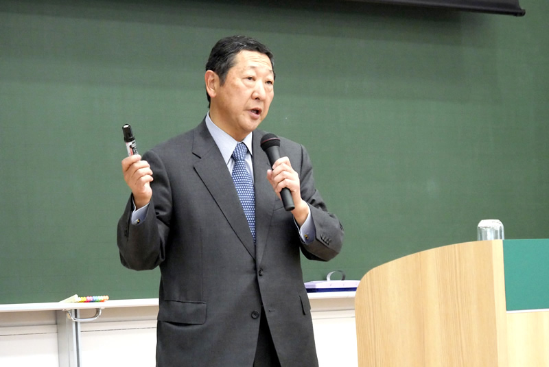 講演者の写真
