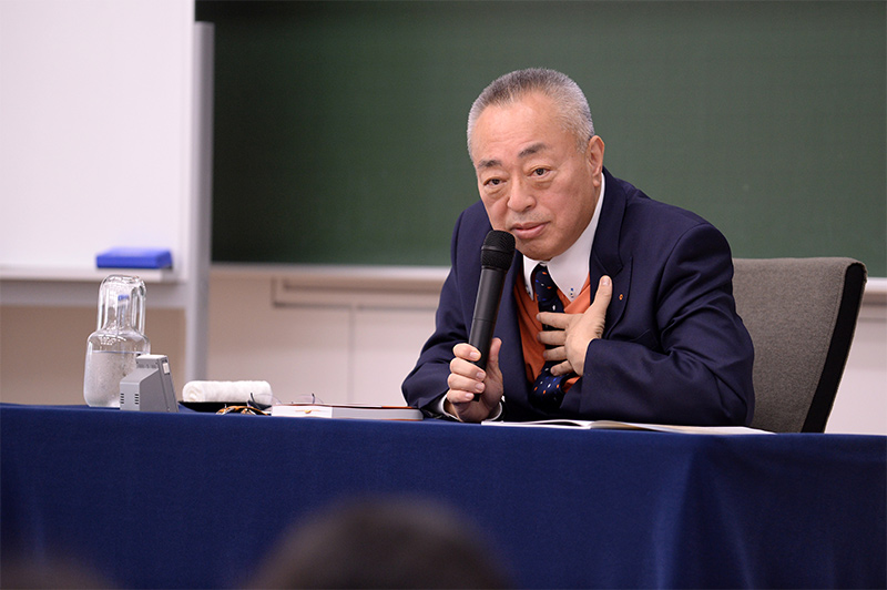 講演者の写真