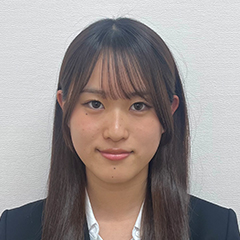 前田　真歩 さん　北里大学　薬学部