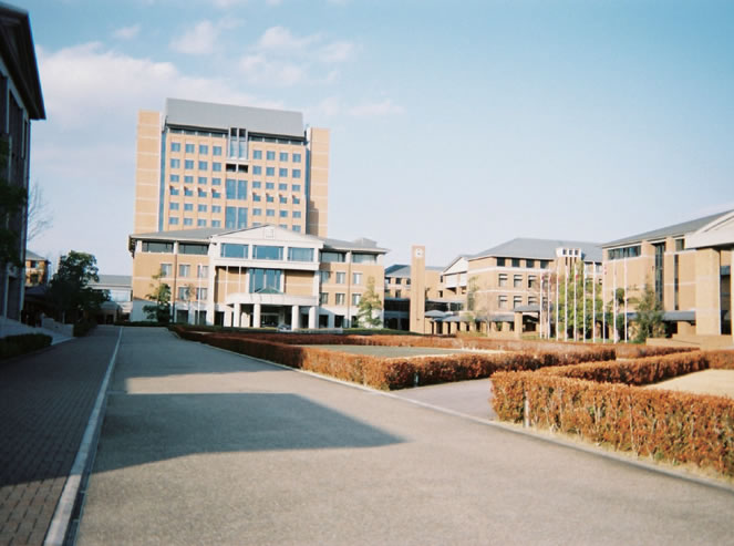 関西外国語大学