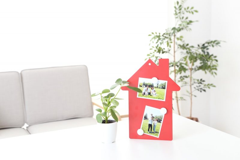 赤ちゃんの笑顔を飾れる手作り写真立て