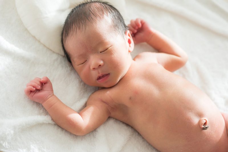 赤ちゃんのへその緒のケアとトラブル