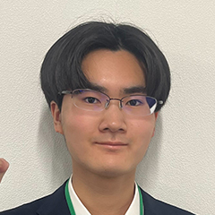 神　旭良 
くん　早稲田大学　文学部