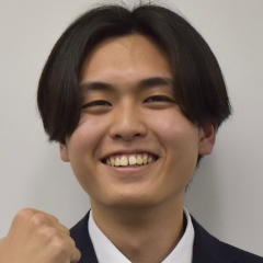 小山　蓮太 くん　明治大学　経営学部