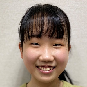 新居明日香