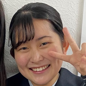 河端由奈
