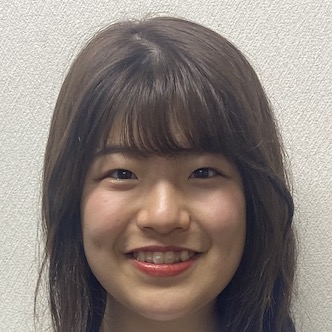 菅沼詩織