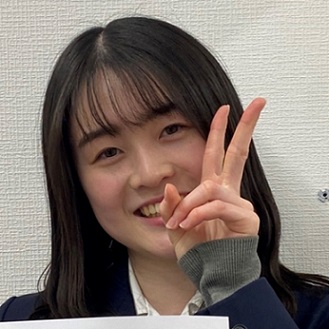 安井那奈