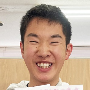 山本健介