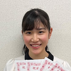 根岸里帆