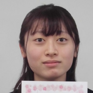 久米真優