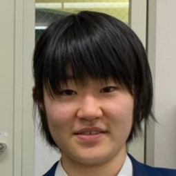 大山莉奈