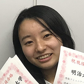 川上紗椰