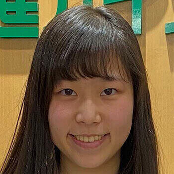 山﨑里紗