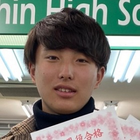 秋岡洋亮