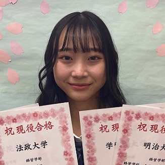 穴澤希