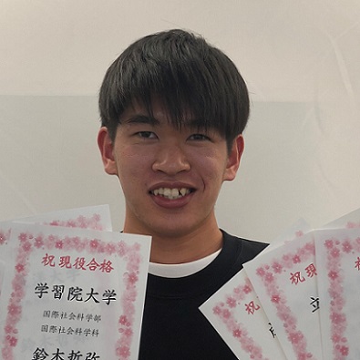 鈴木哲弥