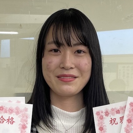 稲垣茉那