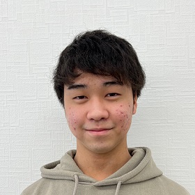 石川亮斗
