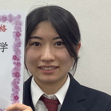 杉原萌