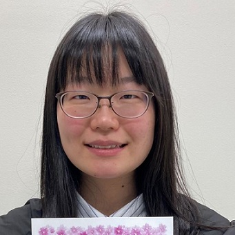 長谷川菜緒