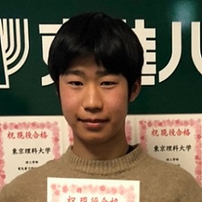 鬼頭隼人