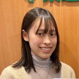森真衣