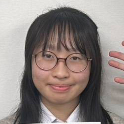 大久保碧衣