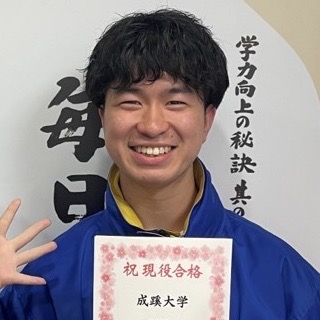 金瑛一朗