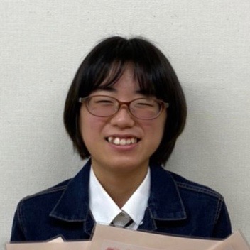 山本怜奈