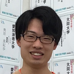川崎哲彰