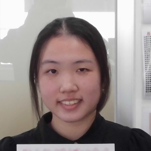 杉山由真