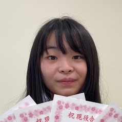 富永こころ