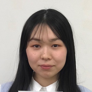 秋山紗葵