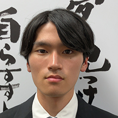 滝沢　孝介 くん　明治大学　文学部