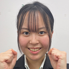 明石　彩歩 さん　慶応義塾大学　商学部