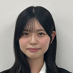 梅木　愛佳 さん　明治学院大学　文学部　フランス文学科