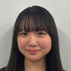 篠原　美結 さん　明治大学 情報コミュニケーション学部